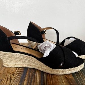Talbots Black Lyndsay Criss Cross Wedge Size 8m